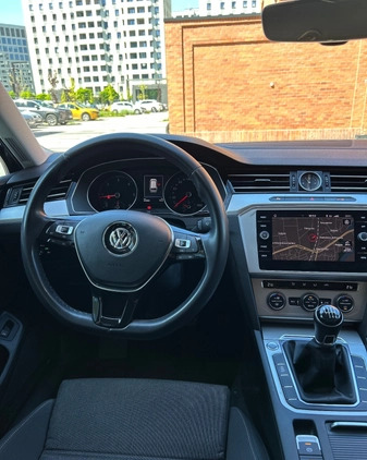 Volkswagen Passat cena 74990 przebieg: 62000, rok produkcji 2019 z Kraków małe 742